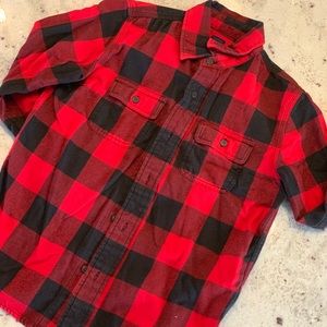 Gap kids long sleeve buffalo shirt button down.